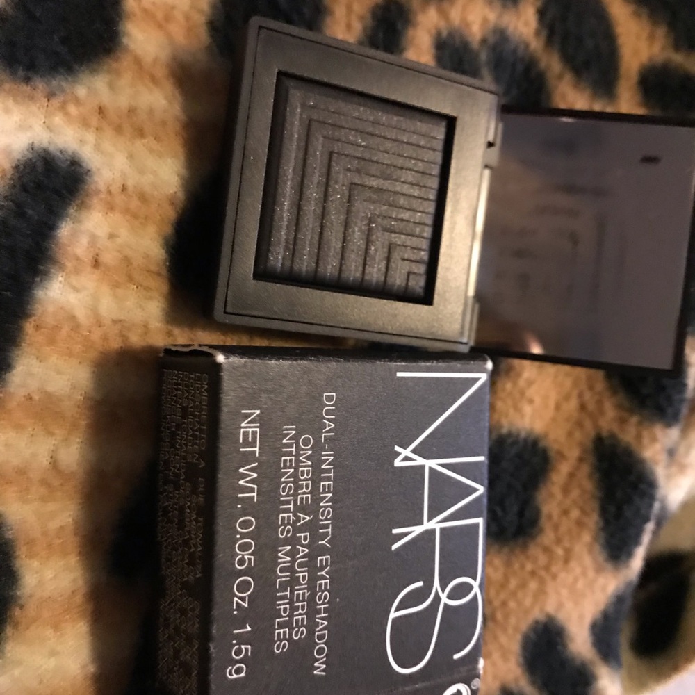 NARS single shadow unused